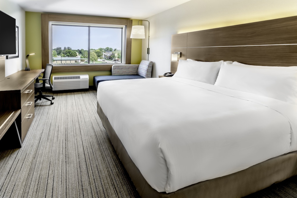 Standard Room, 1 King Bed, Accessible (Communications) - Photo 3