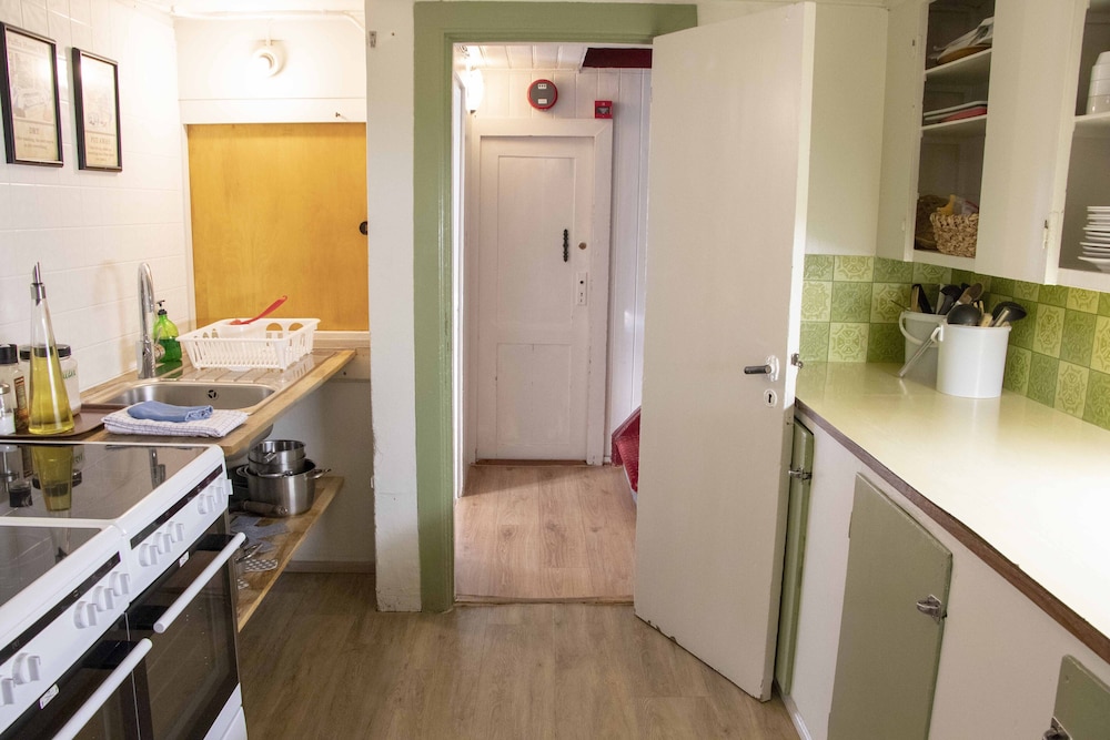 Triple Room, Shared Bathroom photo 3