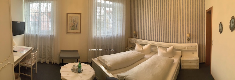 Double Room photo 2