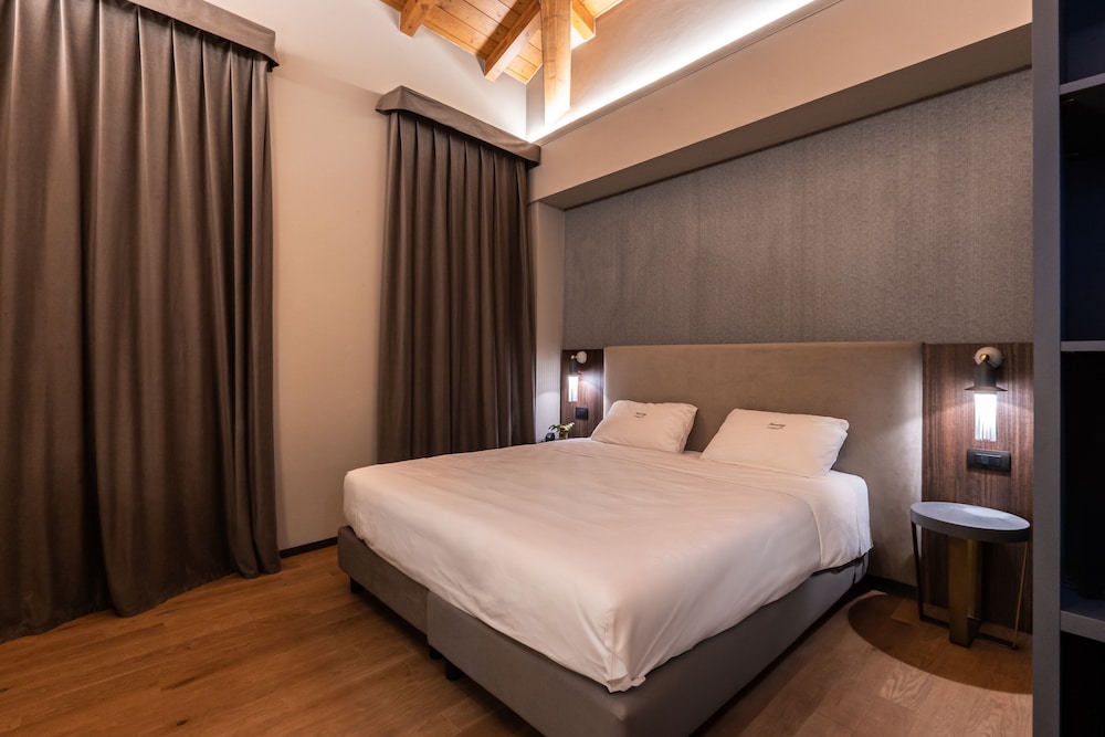 Standard Double Room Single Use