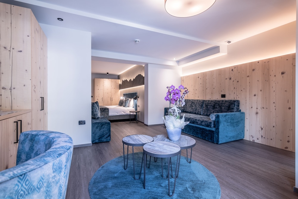Design Double or Twin Room photo 2