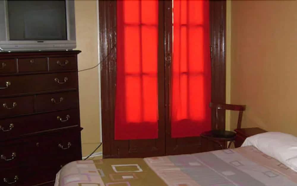 Standard Double Room, Shared Bathroom