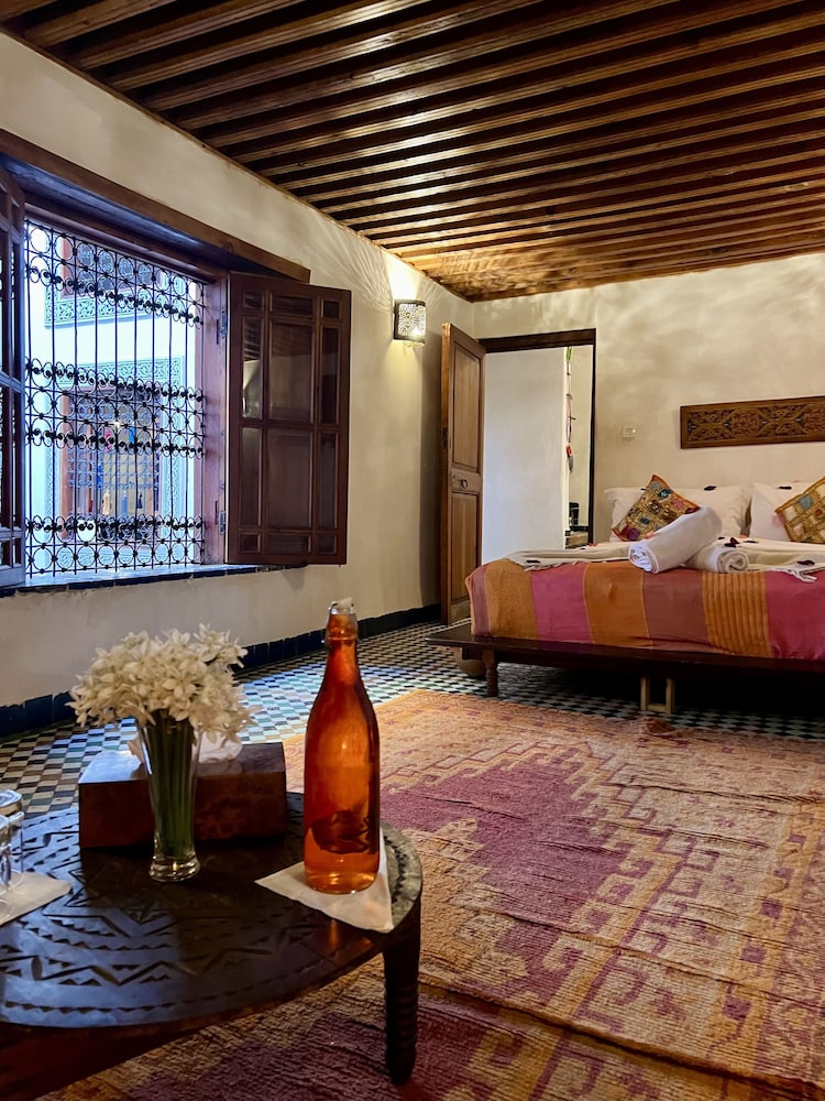 Superior Suite (Orange) photo 1