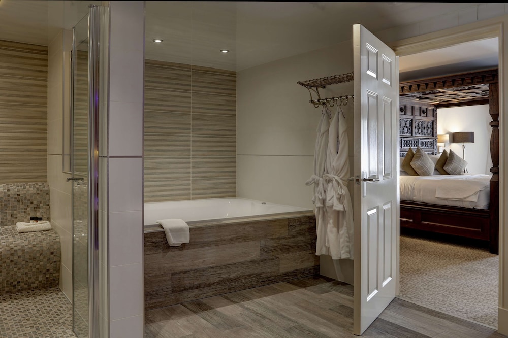 Suite, 1 King Bed (Four Poster Bed) - Photo 6