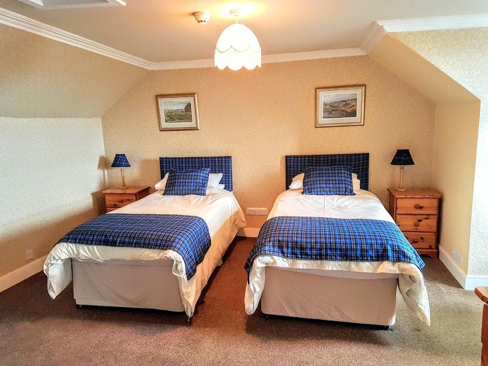 Double or Twin Room, Shower photo 1