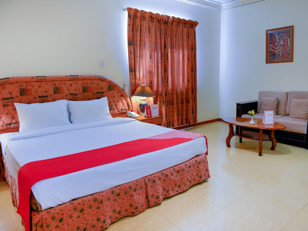 Standard Double Room - King photo 2