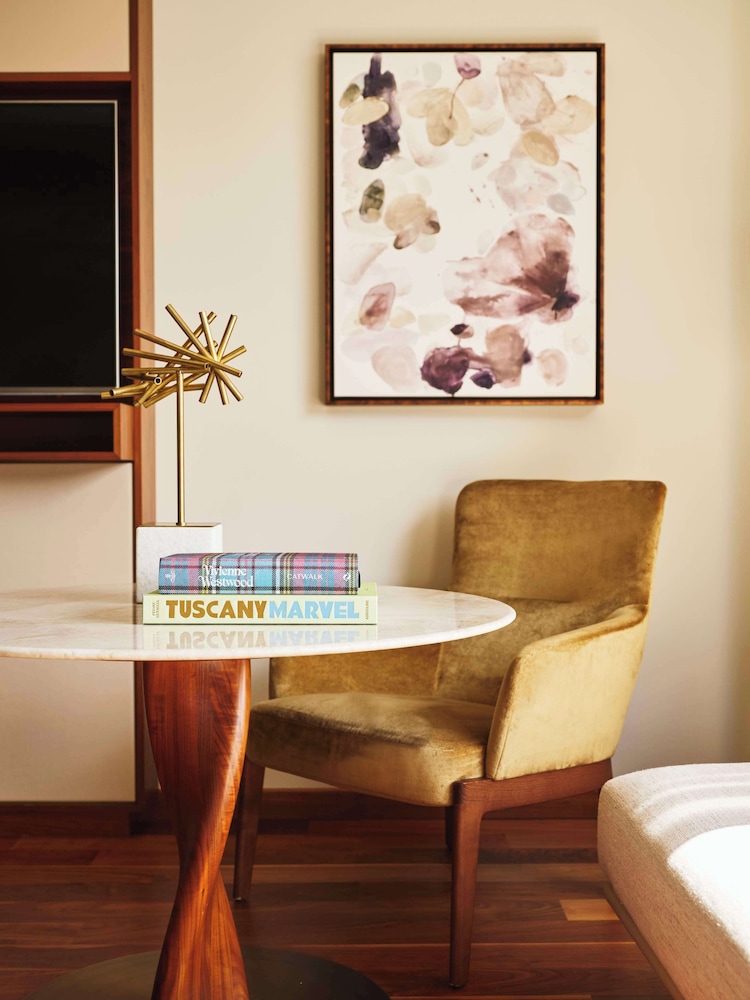 Suite, 3 Bedrooms (Residential) thumbnail 6