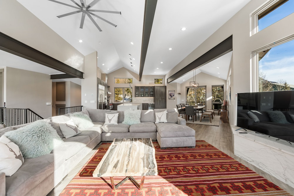 House (5 Bedrooms)