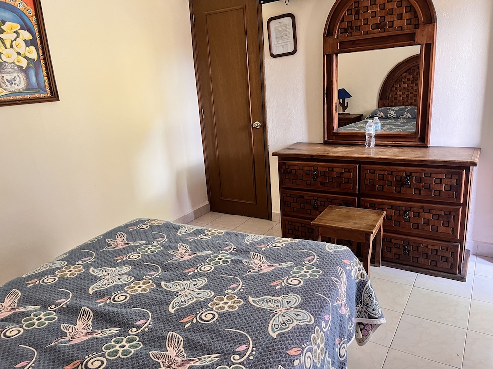 Basic Triple Room, 2 Bedrooms, Garden View