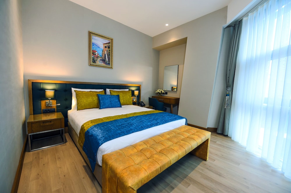 Standard Double or Twin Room, 1 Double or 2 Twin Beds, City View photo 1