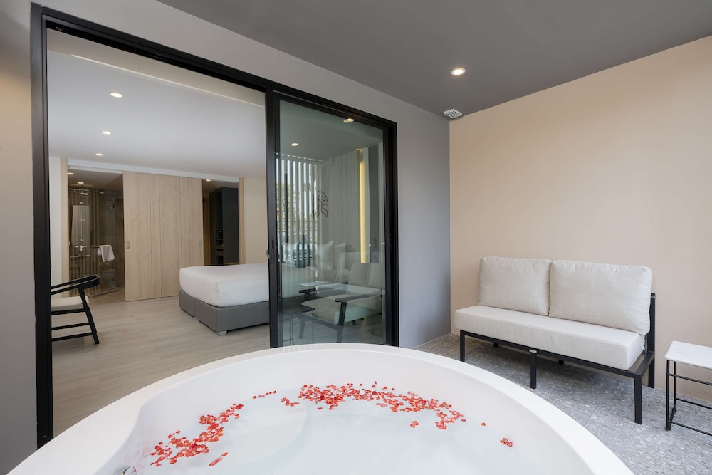 Premium Room, 2 Twin Beds (Superior) - Photo 2