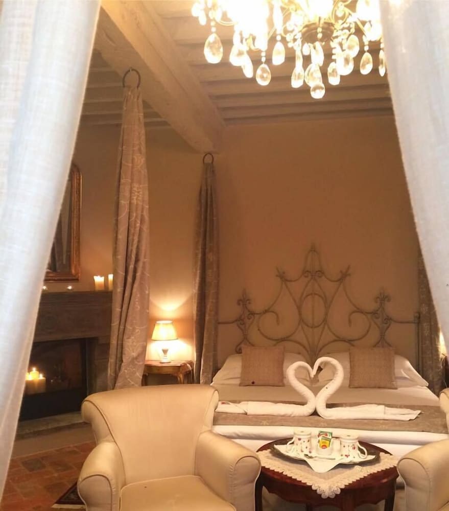 Exclusive Suite, 1 Queen Bed, Sauna photo 3