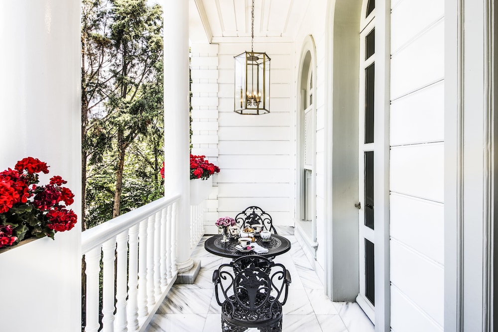 Classic Double Room, Balcony, Garden View photo 2