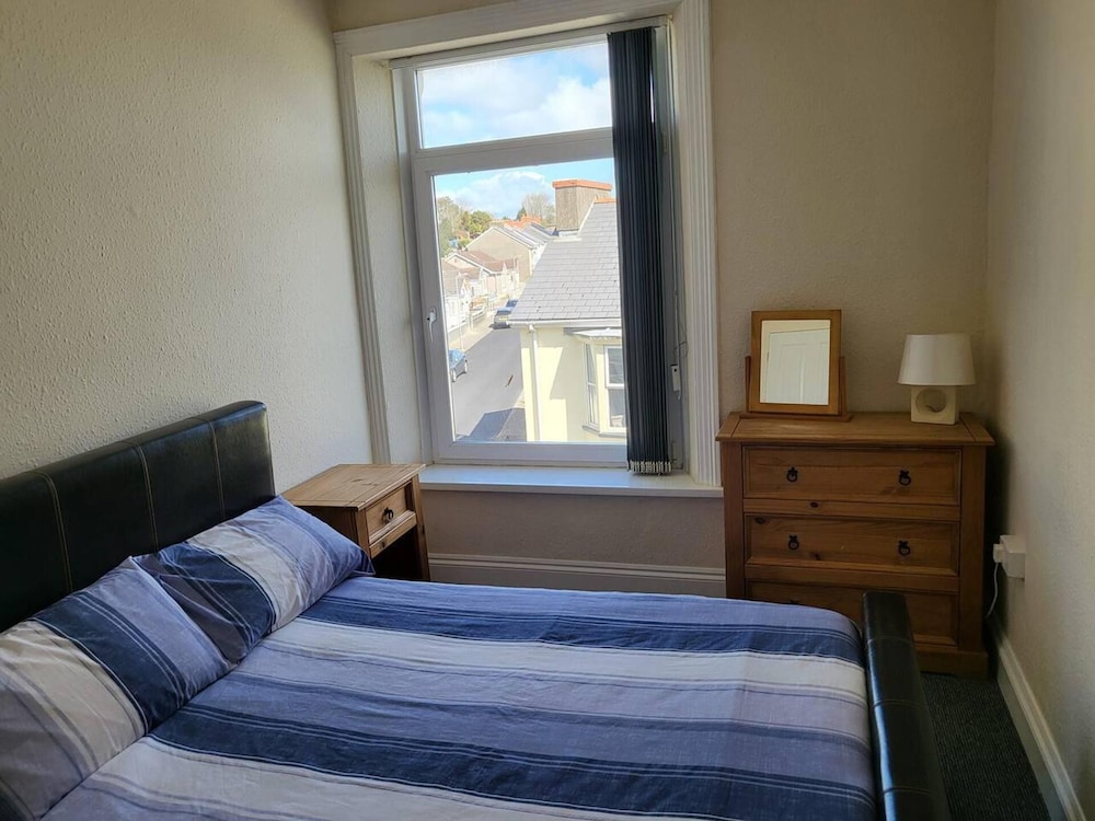 Apartment photo 2
