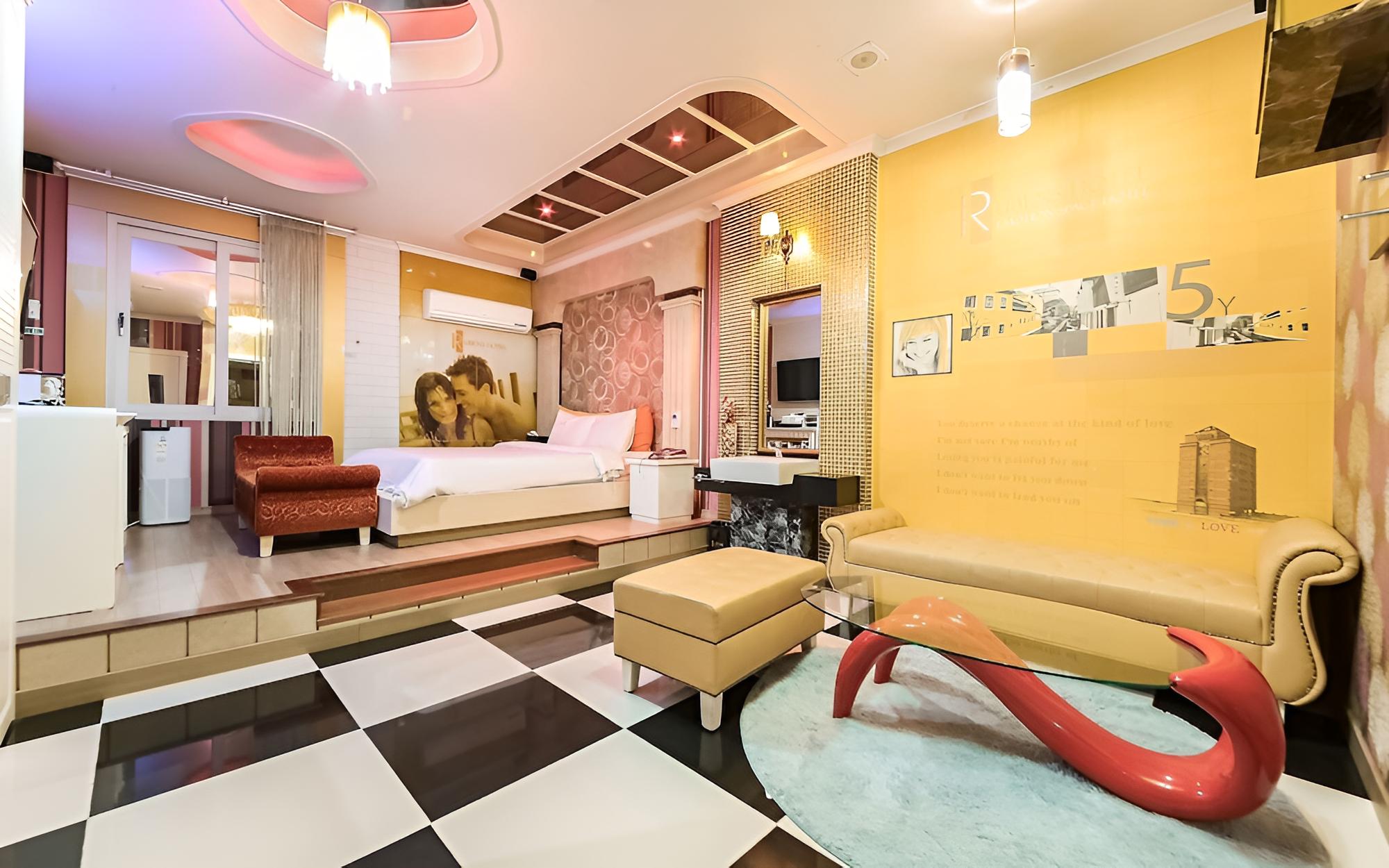 Room (VIP-Air purifier (Netflix YouTube ava) - Photo 15