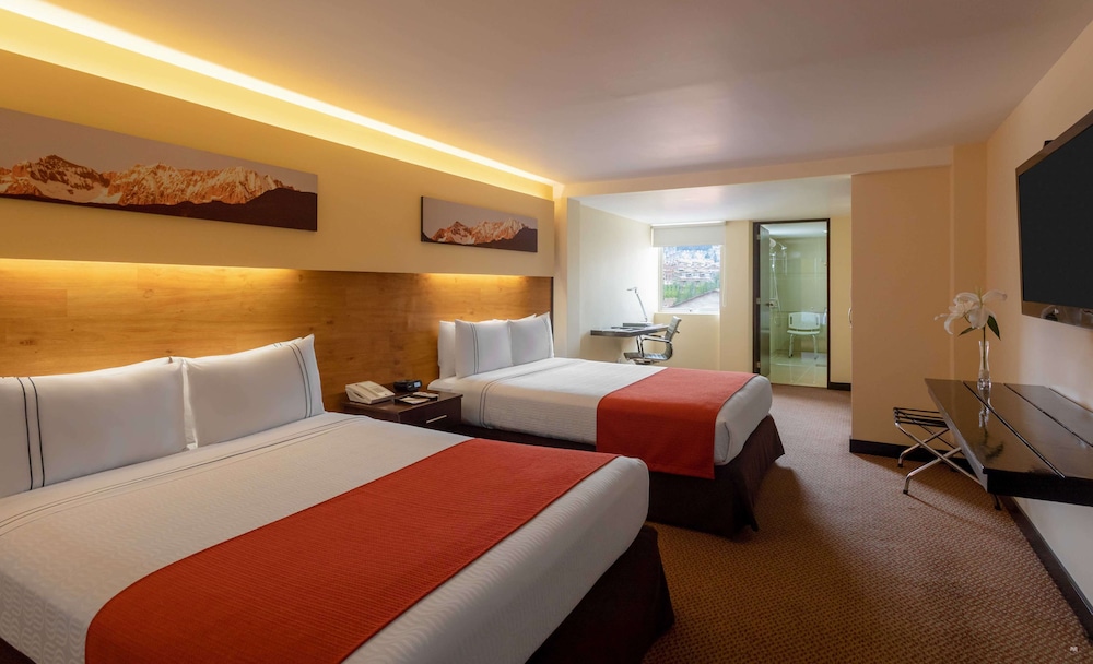 Standard Twin Room - Photo 1