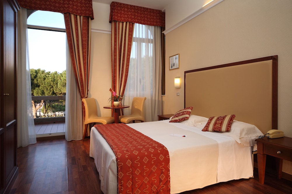 Novecento Double Room Single Use - Photo 1