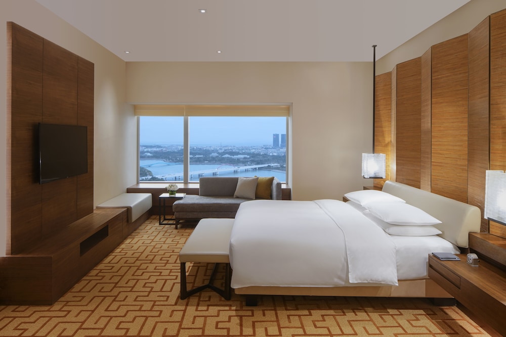 Regency Executive Suite