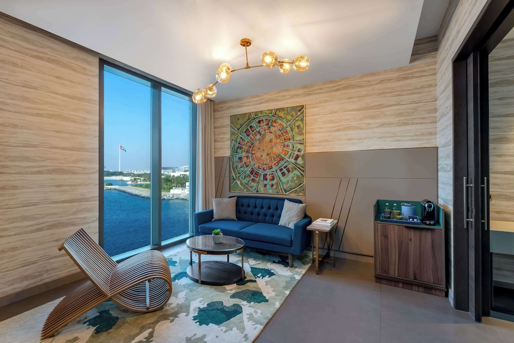 Executive Suite, Complimentary Transfer to Mercato Mall, 20% off Food & Soft Beverage