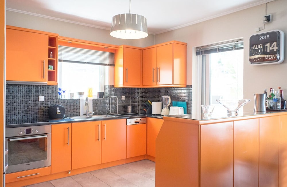 Designer s Apartment in Galatsi Area, Billede 17
