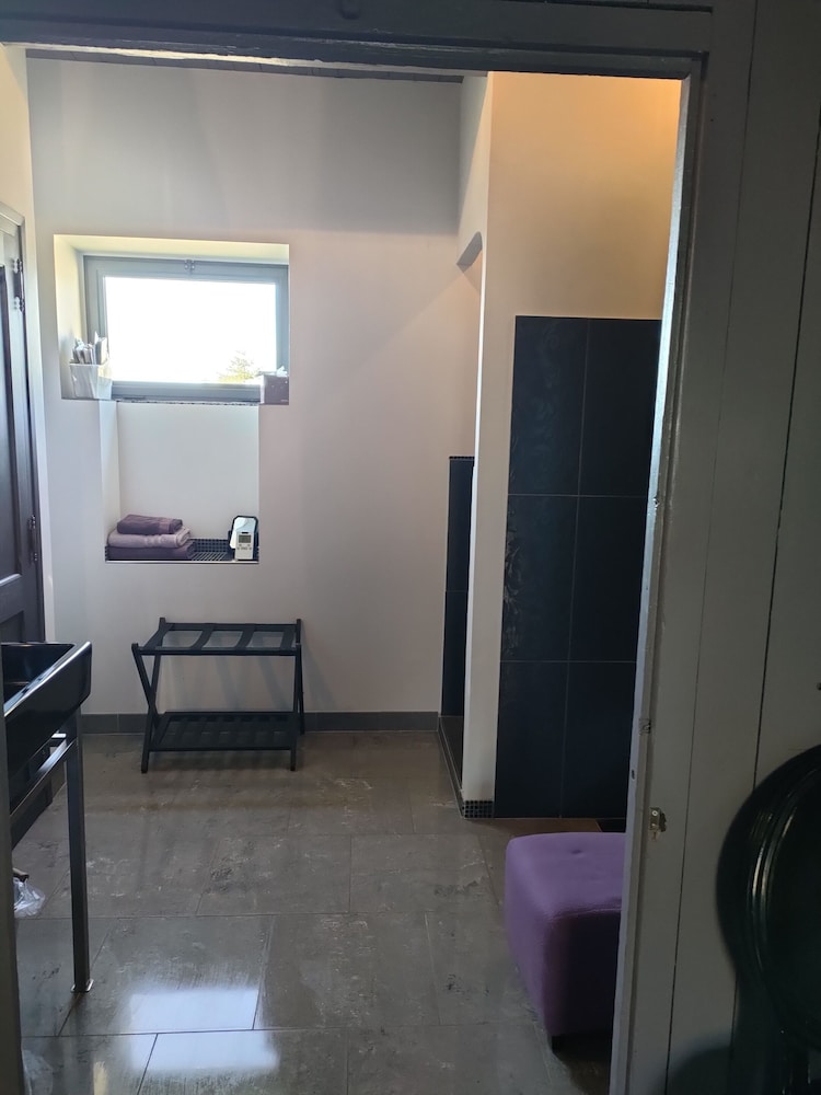 Superior Double Room, Ensuite, Garden View photo 3