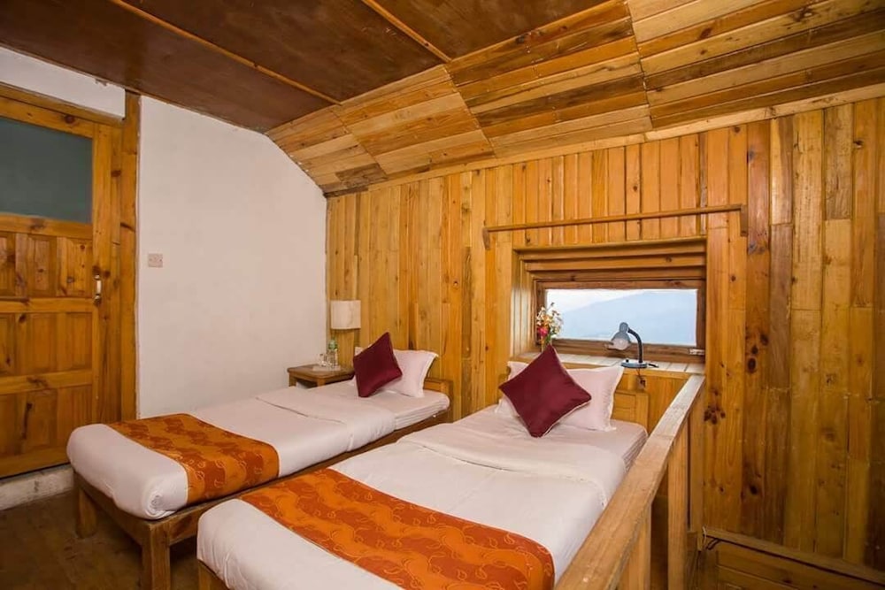 Standard Double or Twin Room photo 3