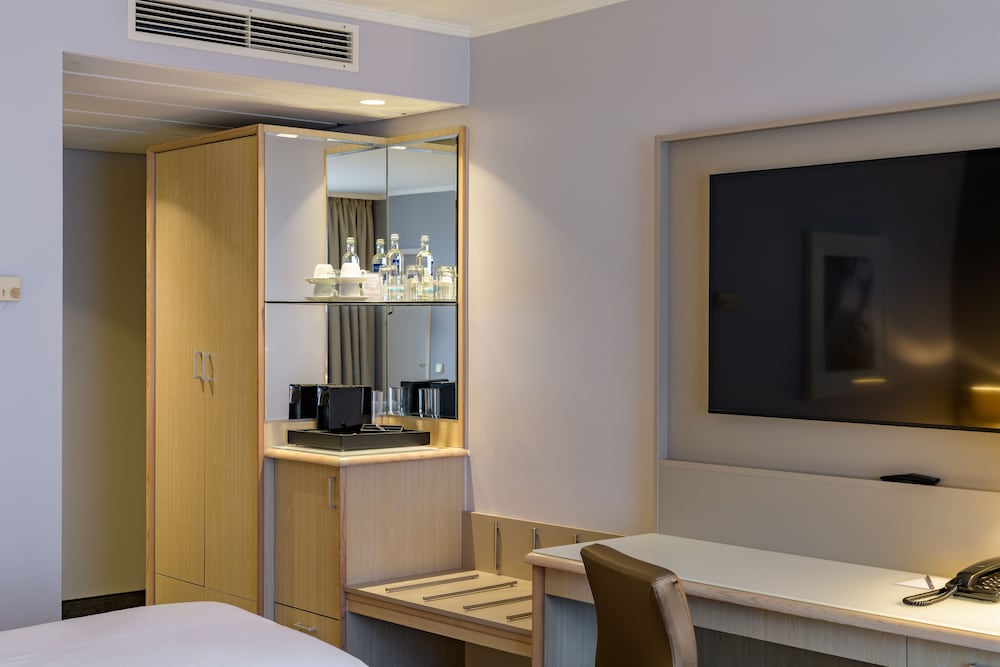 Standard Twin Room, 2 Twin Beds - Photo 3