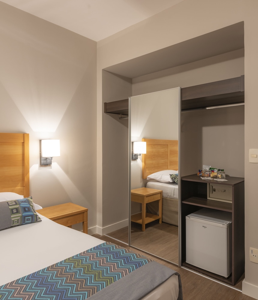 Standard Triple Room, Multiple Beds photo 2