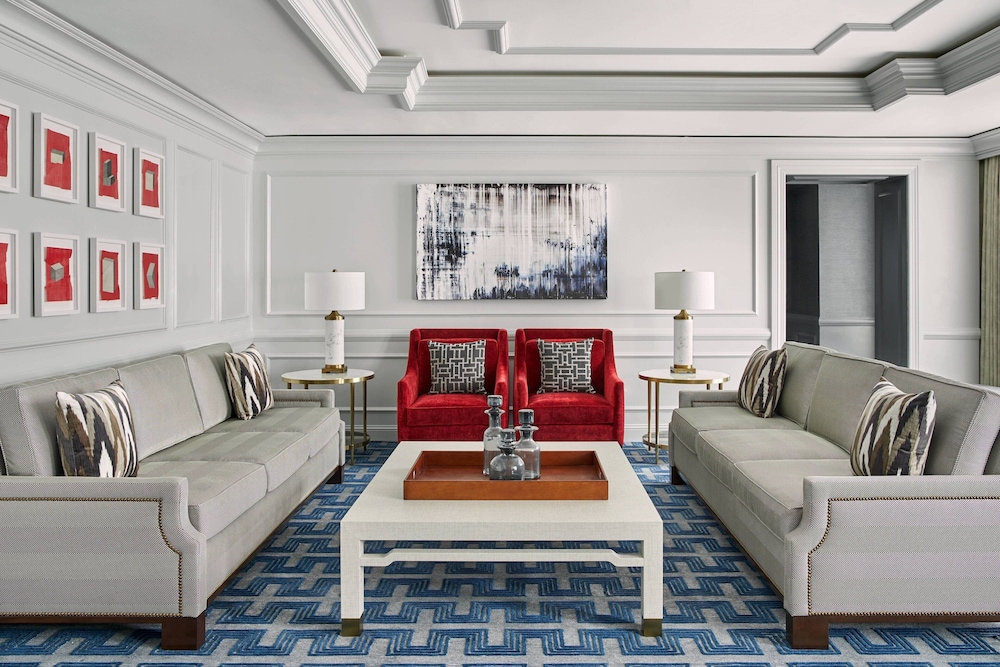 Suite, 1 Bedroom, Balcony thumbnail 6