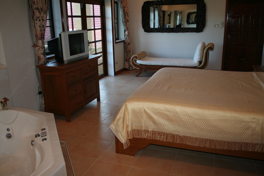 Jacuzi Suite