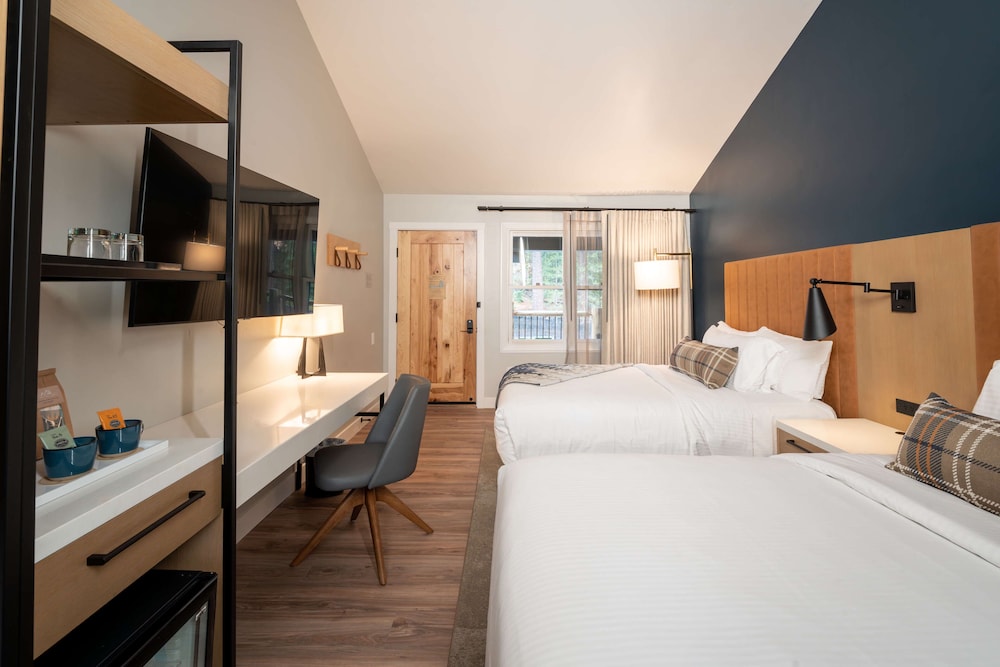 Premium Room, 2 Queen Beds photo 2