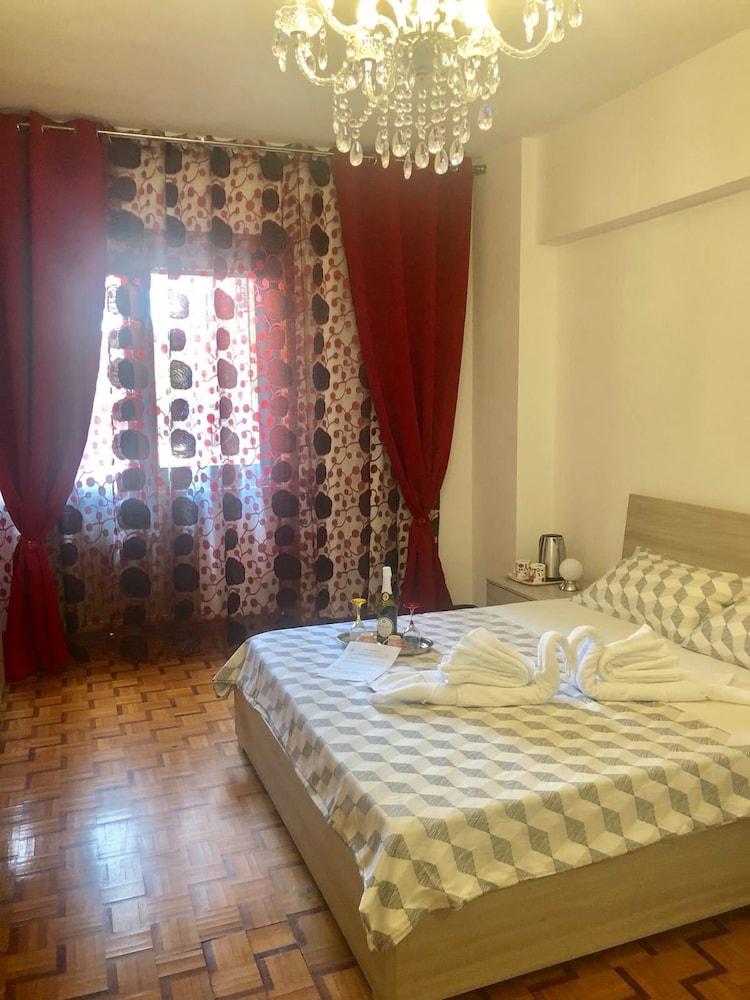 Premium Triple Room, 1 Queen Bed