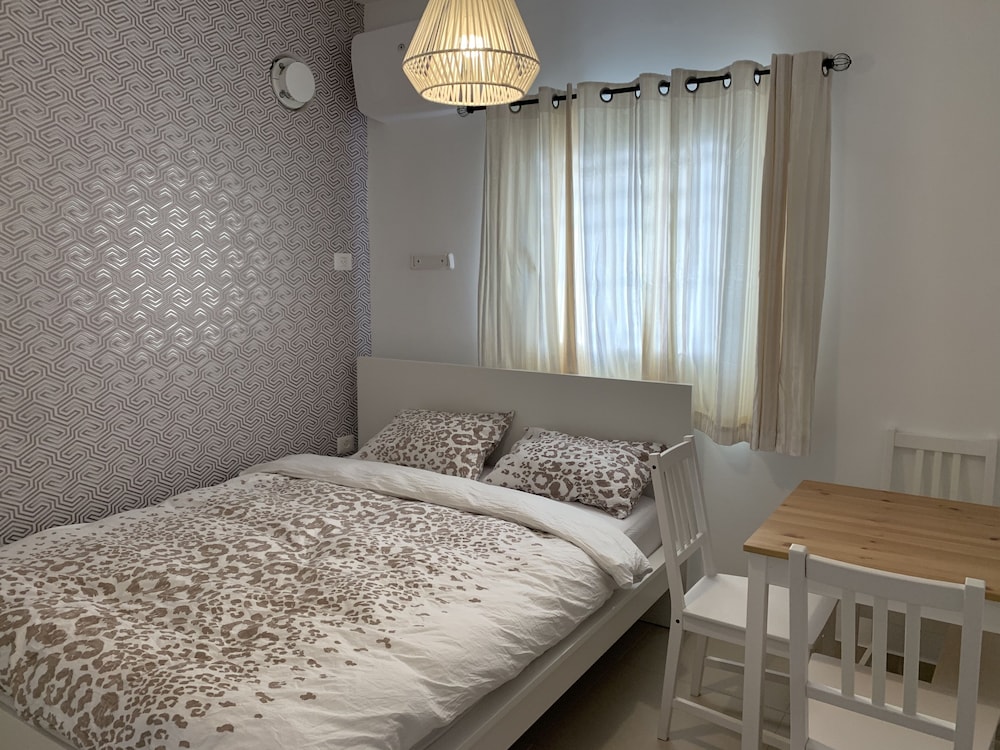 Junior Apartment, 2 Bedrooms, Non Smoking, Partial Sea View photo 2