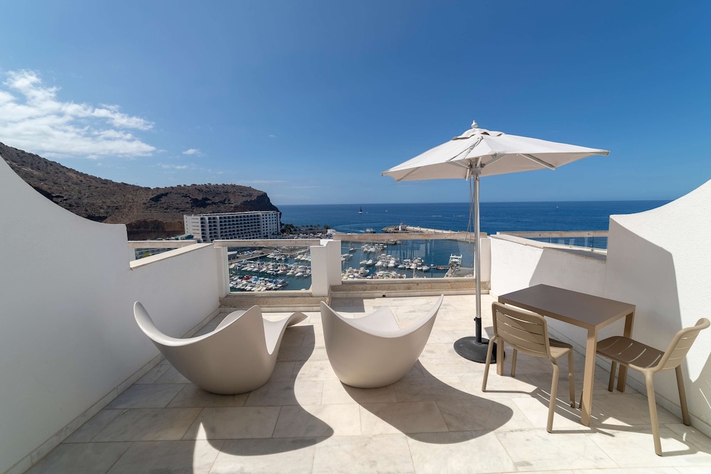 Deluxe Apartment, Terrace, Partial Ocean View