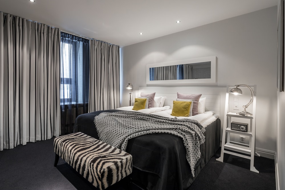 Luxury Room, 1 King Bed - Photo 2