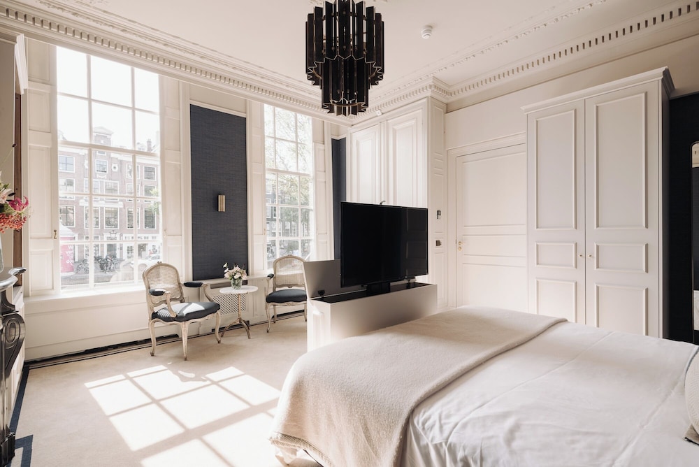 Grand Room, Canal View (Heritage)