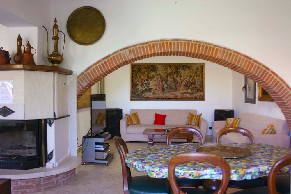 Villa, 5 Bedrooms photo 1