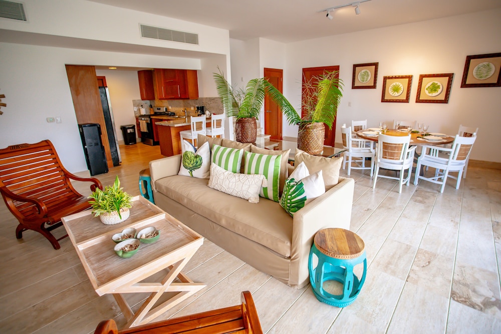 Deluxe Apartment, 3 Bedrooms, Balcony photo 3