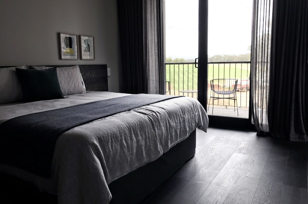 Vineyard View Suite