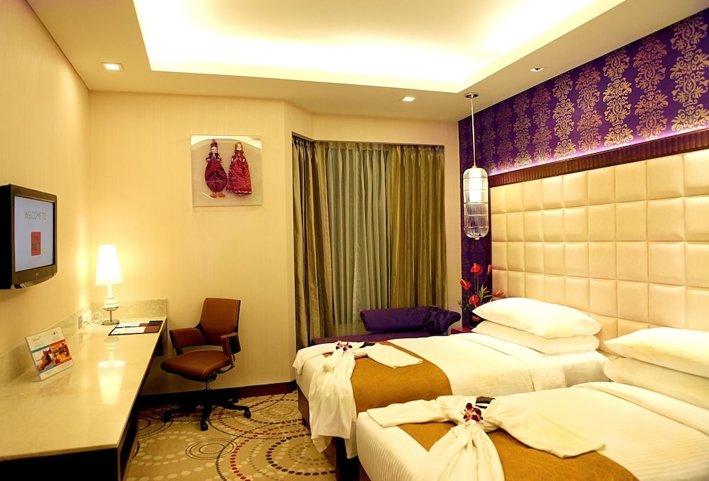 Club Room - Photo 6