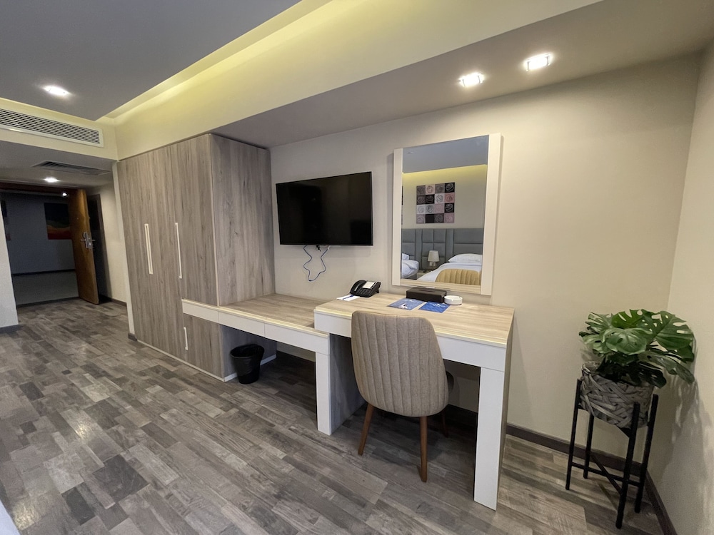 Deluxe Studio Twin Apartment thumbnail 6