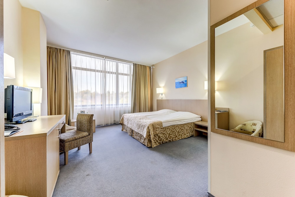 Standard Double Room, River View