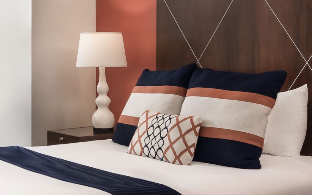 Standard Room, 1 Queen Bed (Grand Room (Barrier Free)) - Photo 3