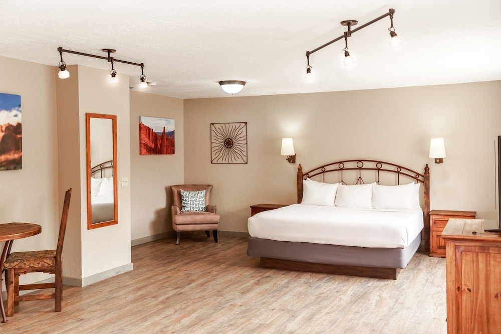 Family Suite, Multiple Beds, Refrigerator & Microwave