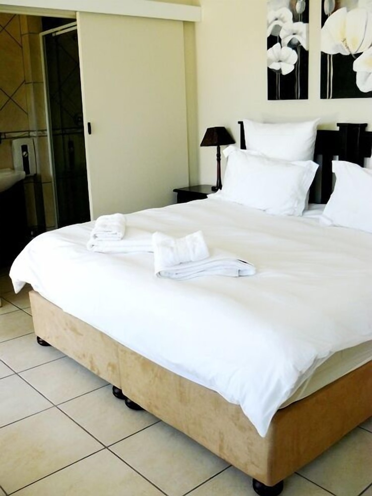 ROOM 8 Luxury photo 1
