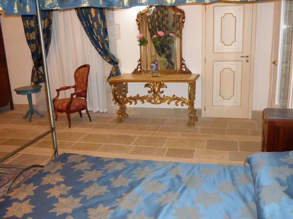 Suite (Regal) photo 2