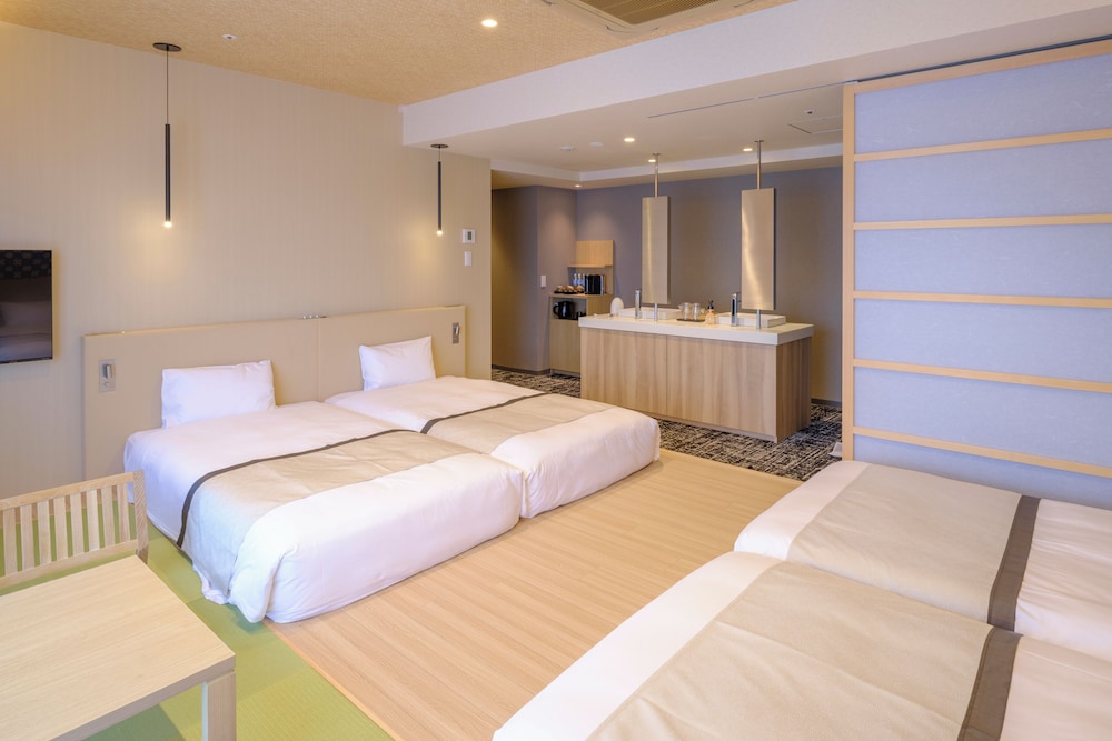 Premium Quadruple Room