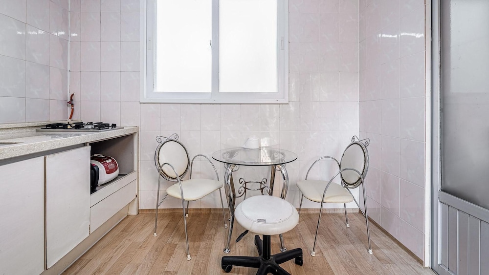 Basic Room, 1 Bedroom (Small Room) - Photo 2
