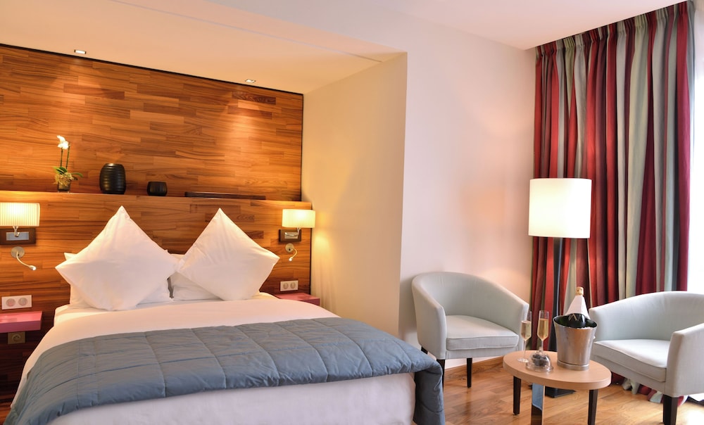 Deluxe Double Room photo 3
