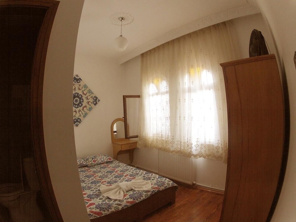 Single Room, Private Bathroom photo 1